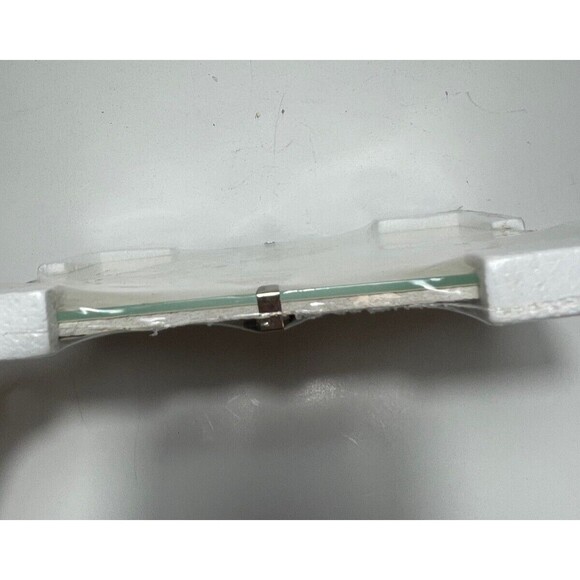 Pier 1 FRAMELESS w/Clips Minimalist Picture Frame 5x7" - Picture 3 of 3